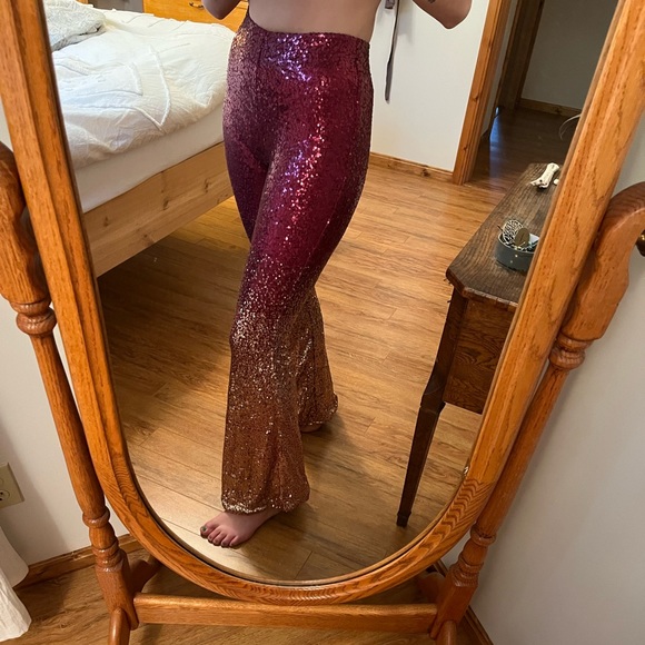 Show Stopping Sequin Flares - Picture 4 of 4
